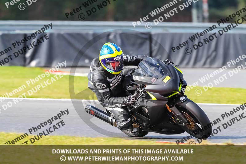 enduro digital images;event digital images;eventdigitalimages;no limits trackdays;peter wileman photography;racing digital images;snetterton;snetterton no limits trackday;snetterton photographs;snetterton trackday photographs;trackday digital images;trackday photos